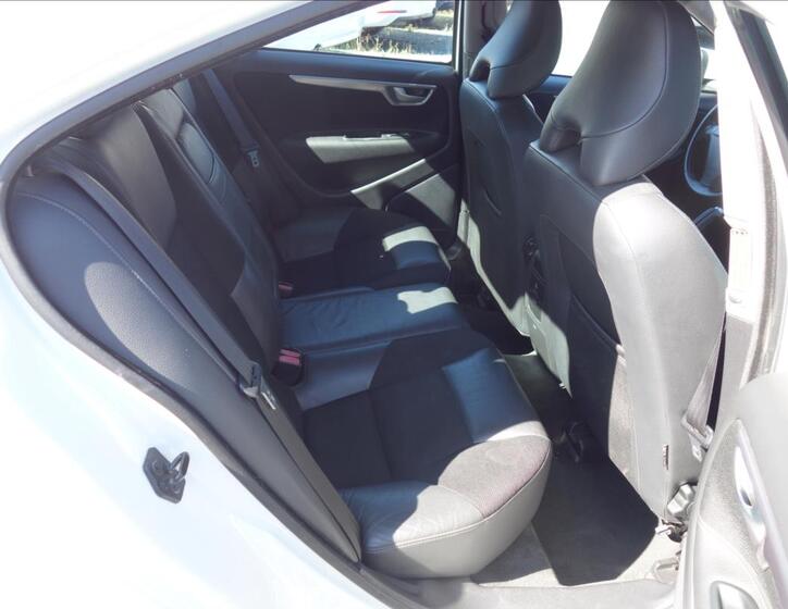 Volvo S60 14