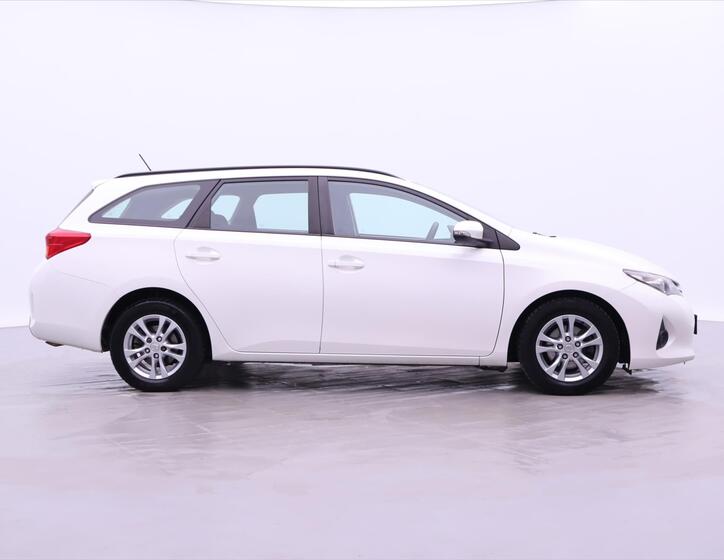 Toyota Auris 8