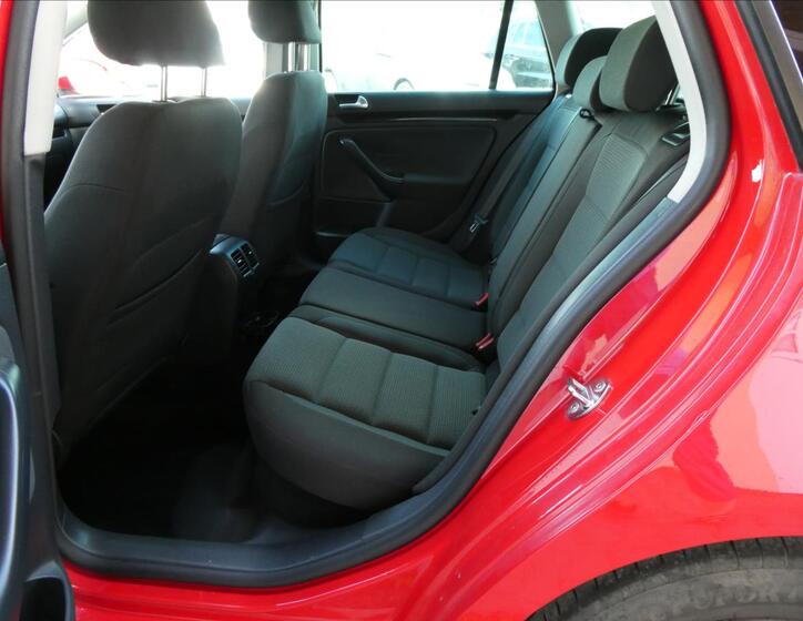 Volkswagen Golf 18