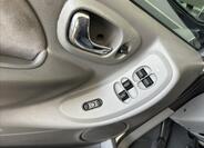 Chrysler Grand Voyager 11