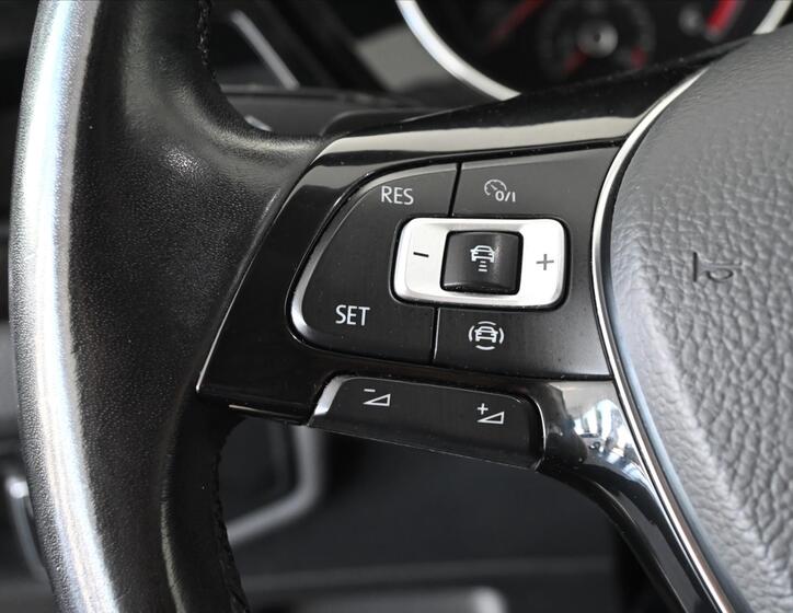Volkswagen Touran 18