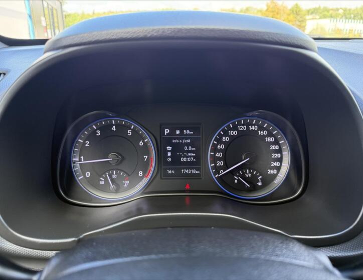 Hyundai Kona 9