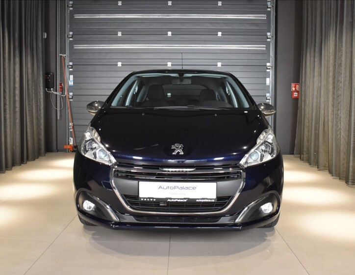 Peugeot 208 6