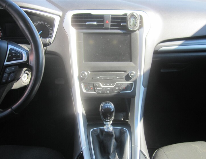 Ford Mondeo 9