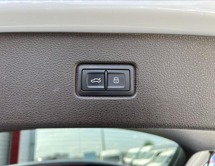 Audi Q7 16