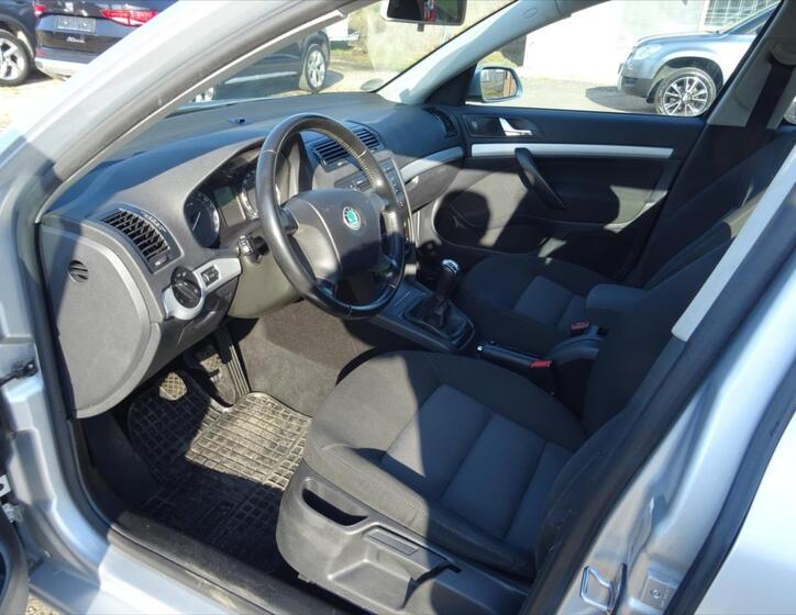 Škoda Octavia 9