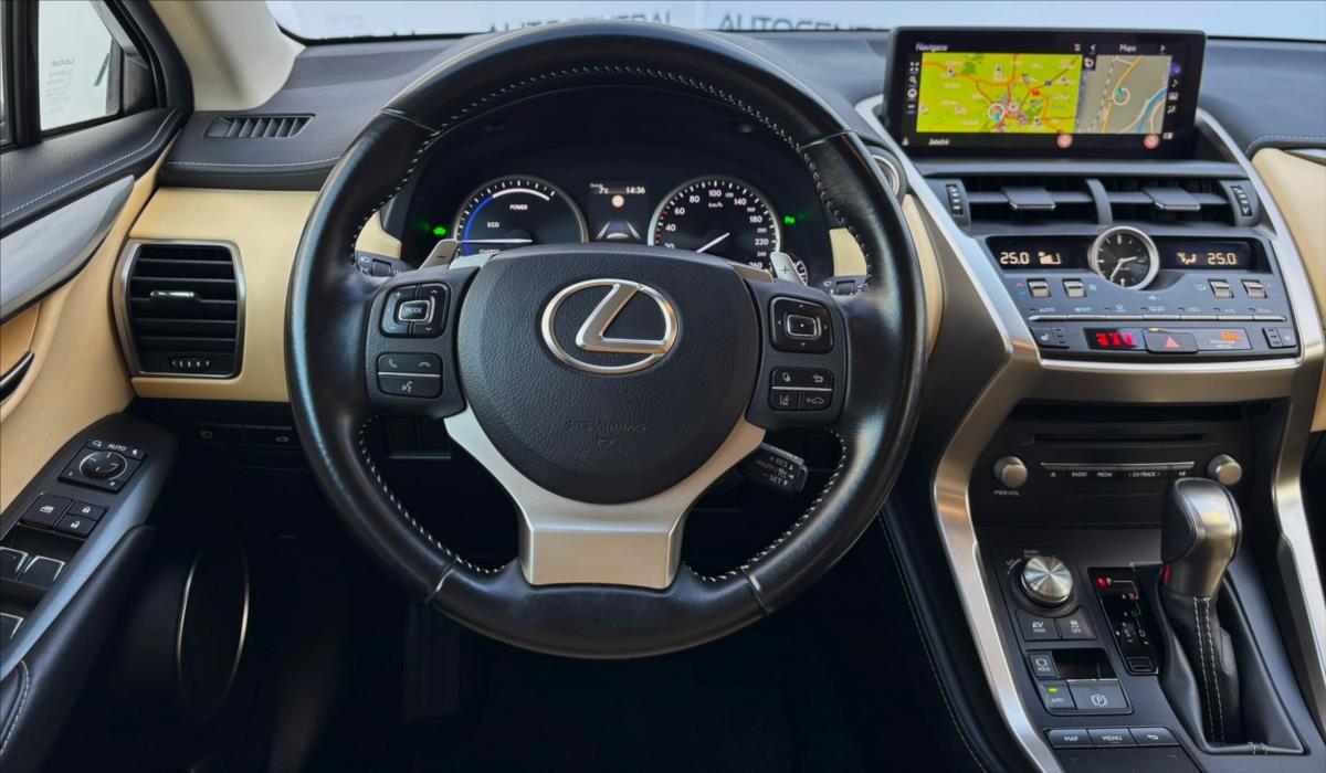Lexus NX 300h