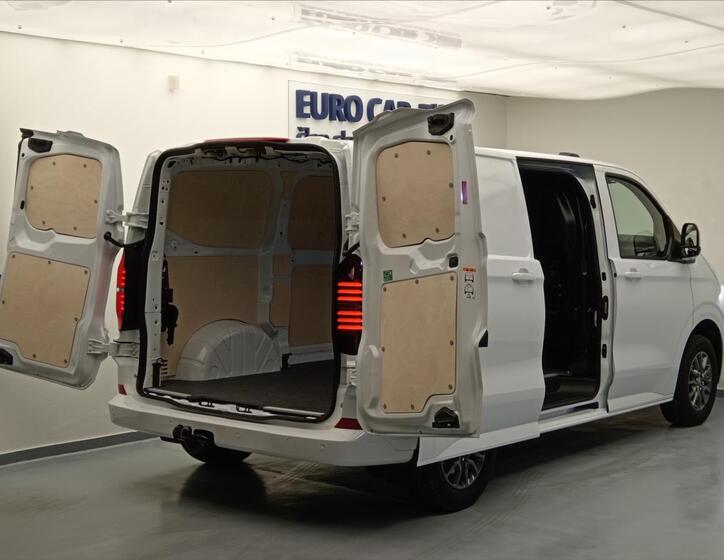 Volkswagen Transporter 18