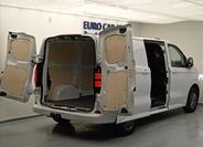 Volkswagen Transporter 18