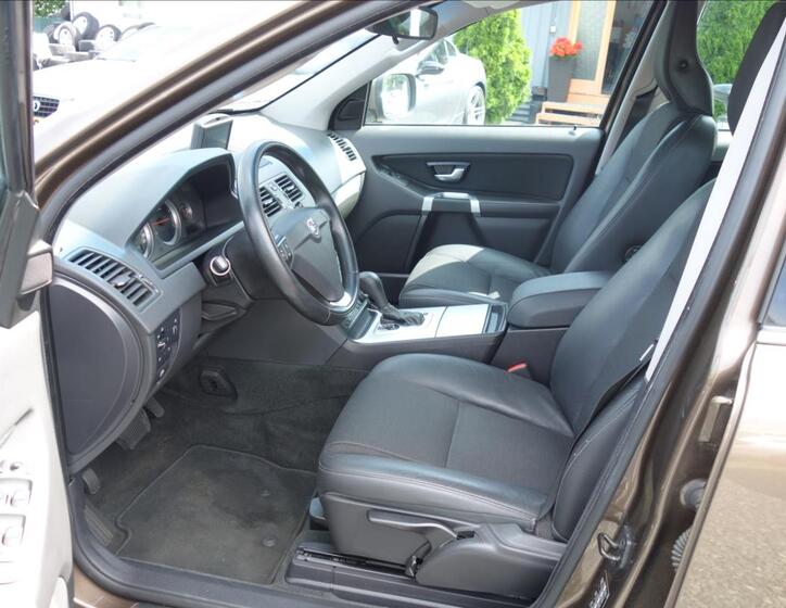 Volvo XC90 10