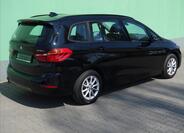 BMW Řada 2 8