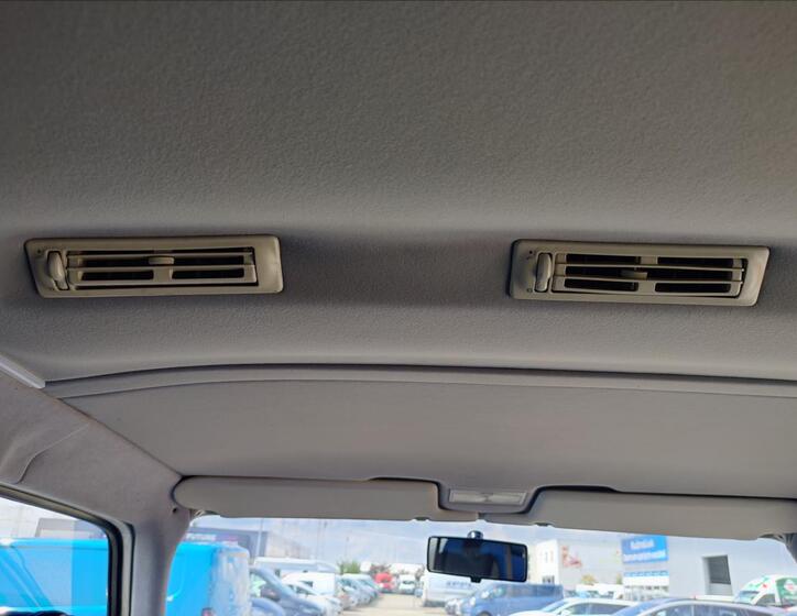 Volkswagen Transporter 25