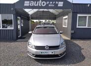 Volkswagen Passat 2