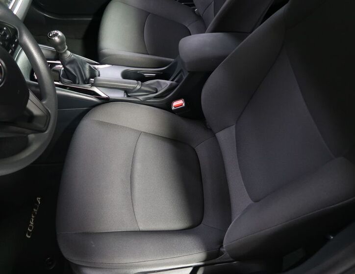 Toyota Corolla 9