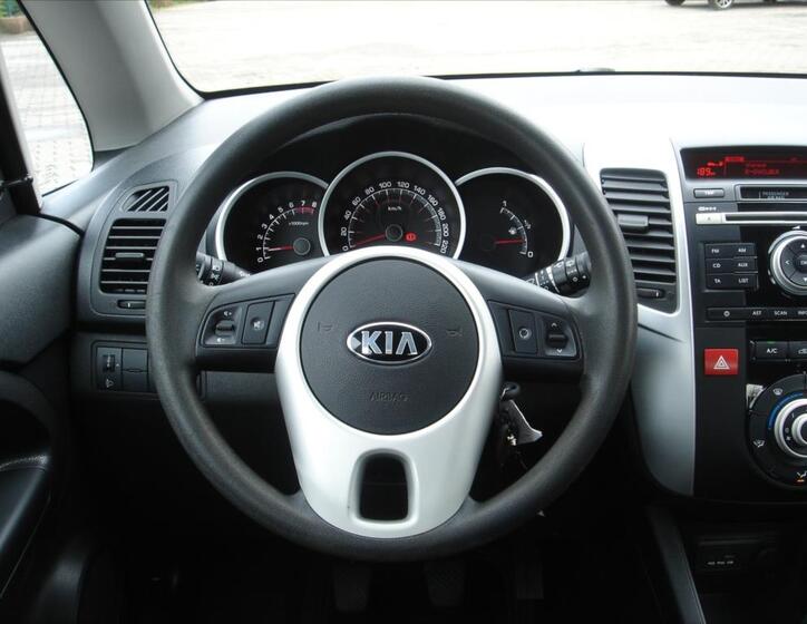 KIA Venga 16
