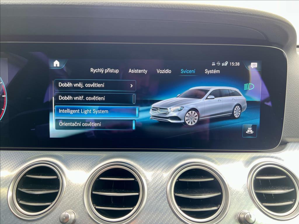 Mercedes-Benz Třídy E 37