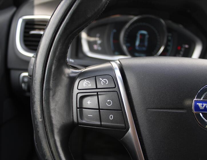 Volvo V60 16