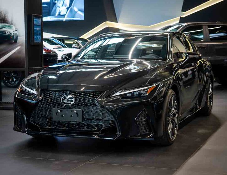 Lexus IS 1