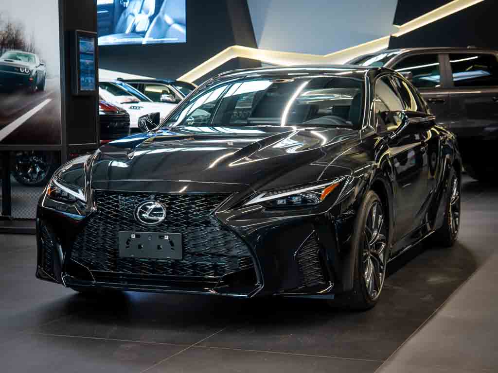 Lexus IS