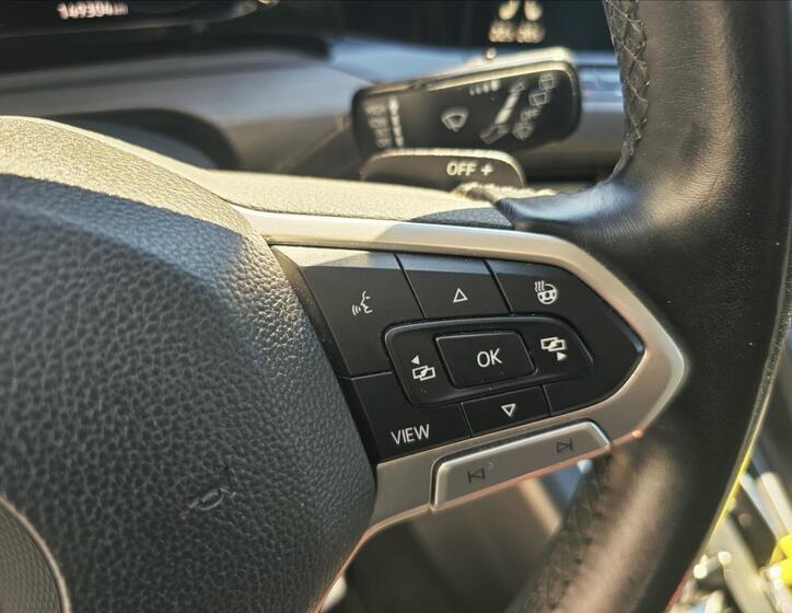 Volkswagen Golf 17