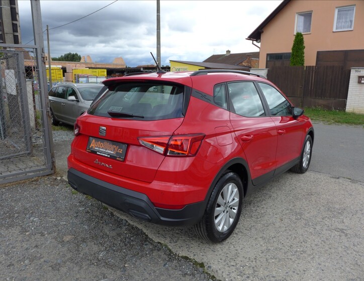 Seat Arona 6