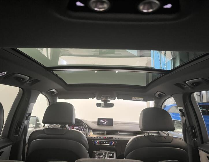 Audi Q7 22