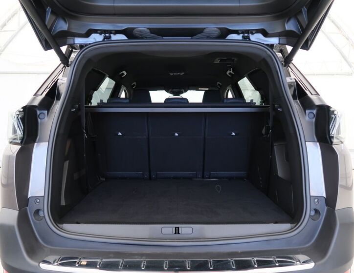Peugeot 5008 12