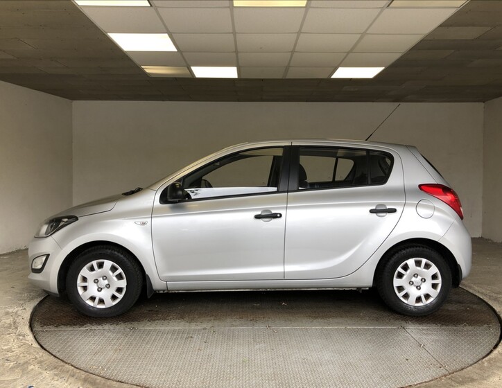 Hyundai i20 4
