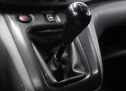 Nissan NV200 22