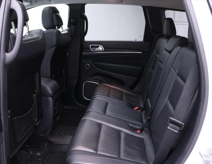 Jeep Grand Cherokee 17