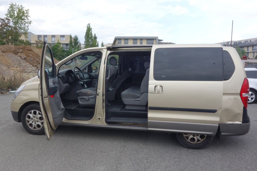 Hyundai H 1