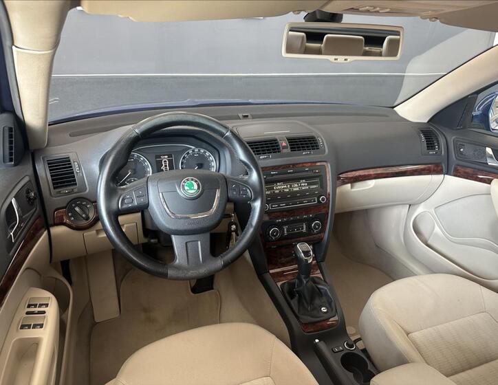 Škoda Octavia 23