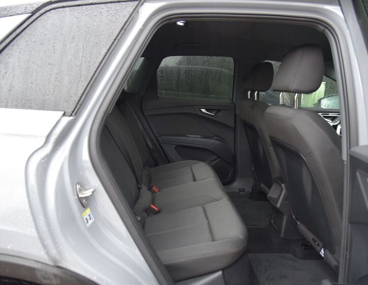 Audi Q4 19