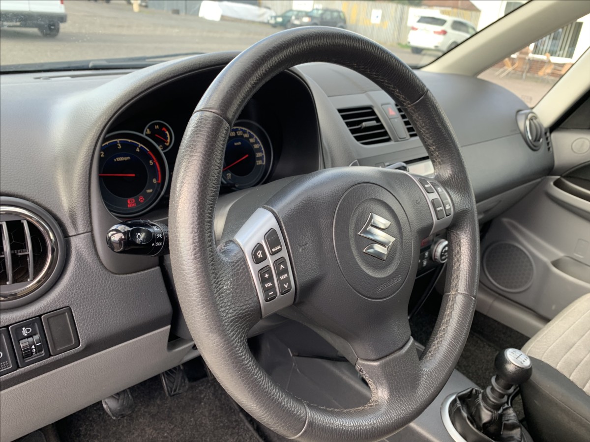 Suzuki SX4