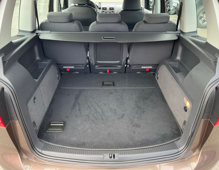 Volkswagen Touran 6