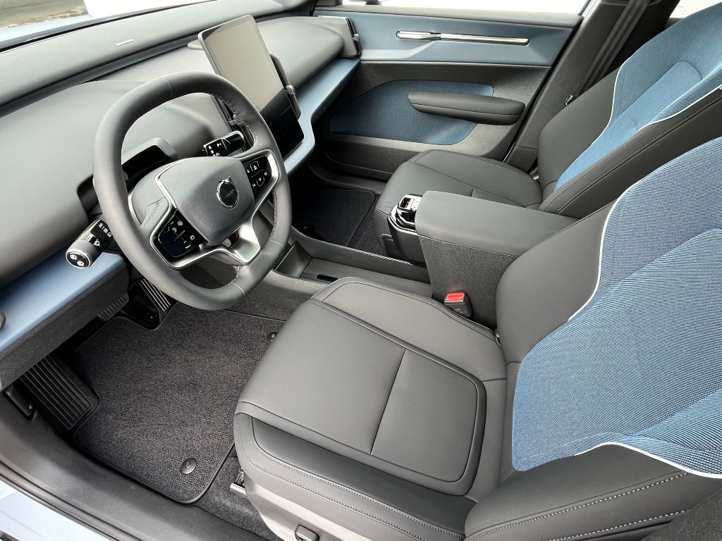 Volvo EX30