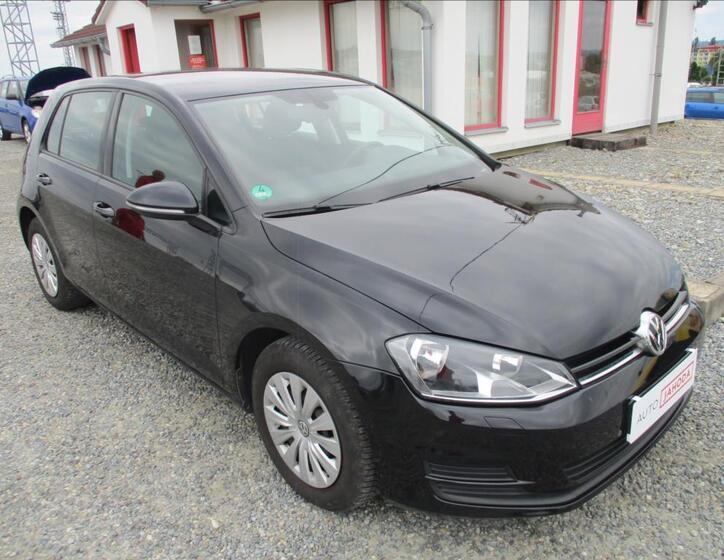 Volkswagen Golf 1