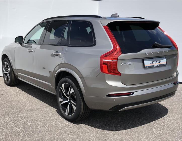 Volvo XC90 9