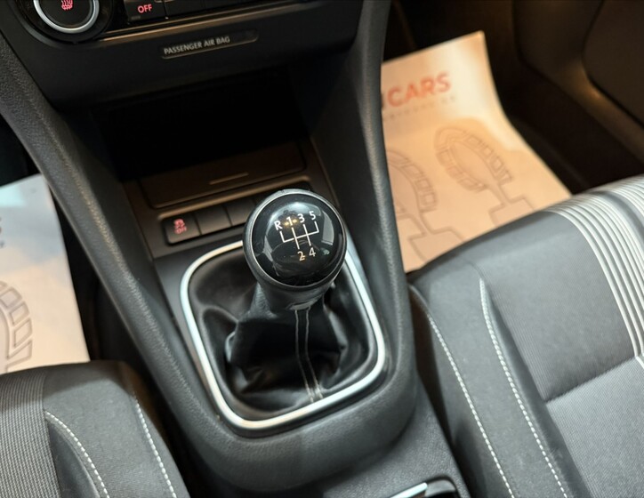 Volkswagen Golf 13