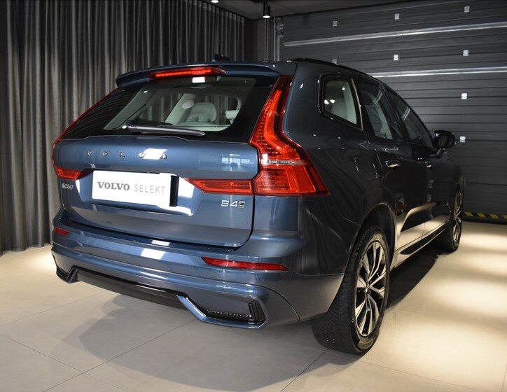 Volvo XC60 4