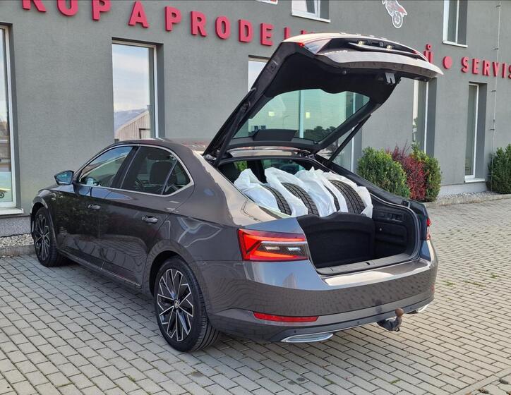 Škoda Superb 40