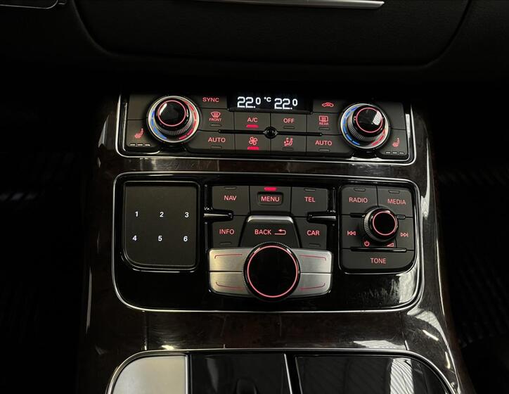 Audi A8 17