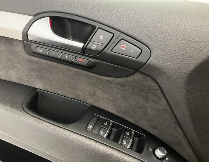 Audi Q7 22