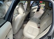 Volvo XC70 15