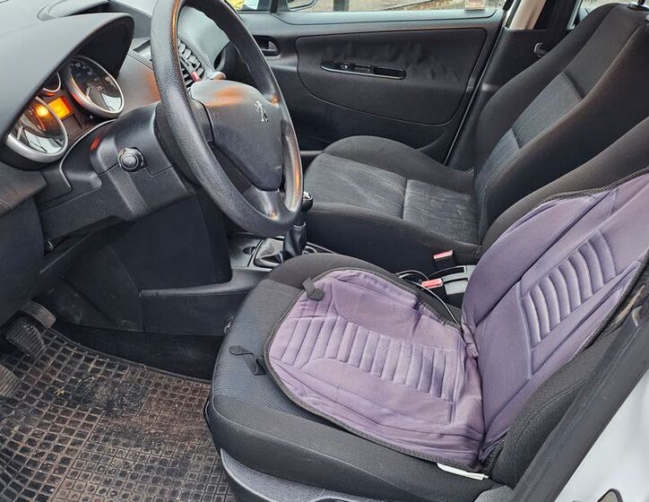 Peugeot 207 7