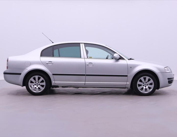 Škoda Superb 8