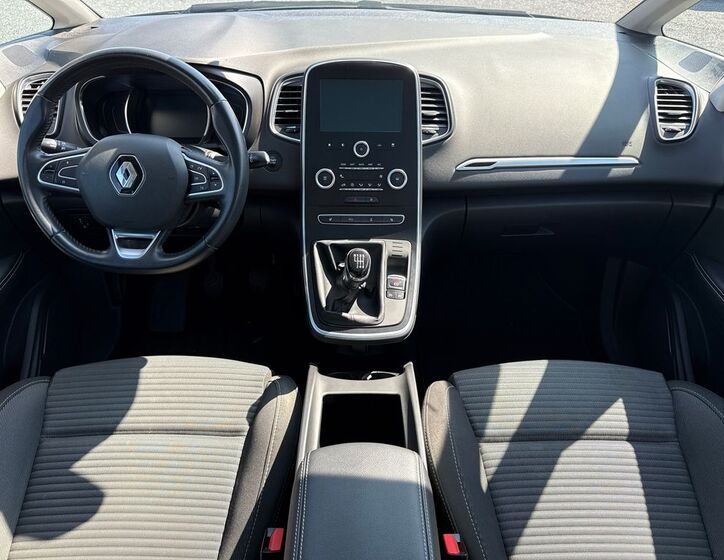 Renault Scénic 9