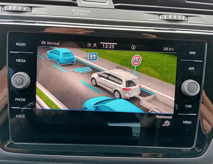 Volkswagen Touran 24