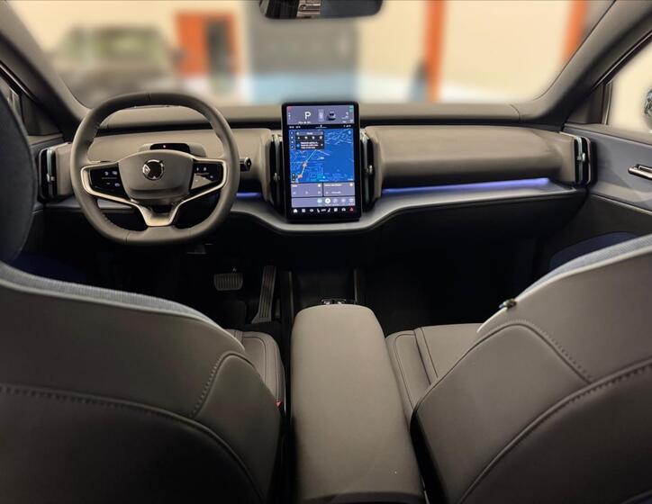 Volvo EX30 10