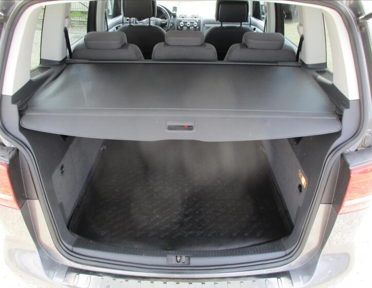 Volkswagen Touran 9